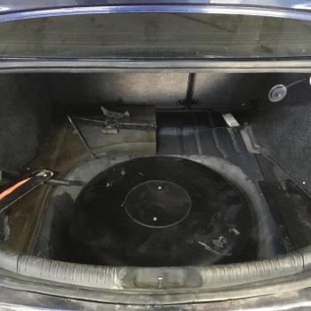 Тороидальный баллон объемом 54 литра и заправочное устройство