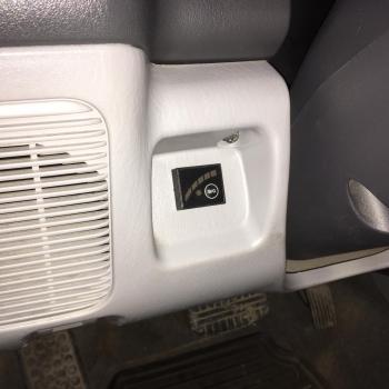 Переключатель с индикацией режима работы. Переключатель с индикацией режима работы.