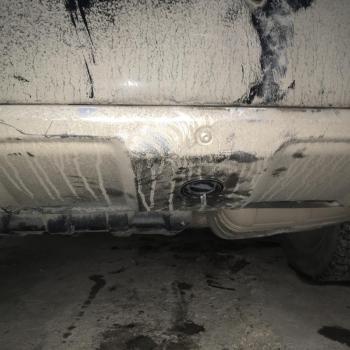 Заправочное устройство установлено в бампер