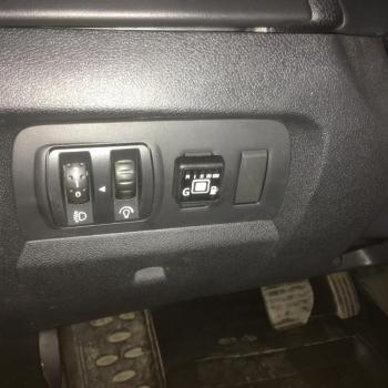 Переключатель с индикацией режима работы.