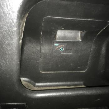 Переключатель с индикацией режима работы.