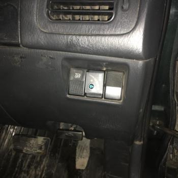 Переключатель с индикацией режима работы.